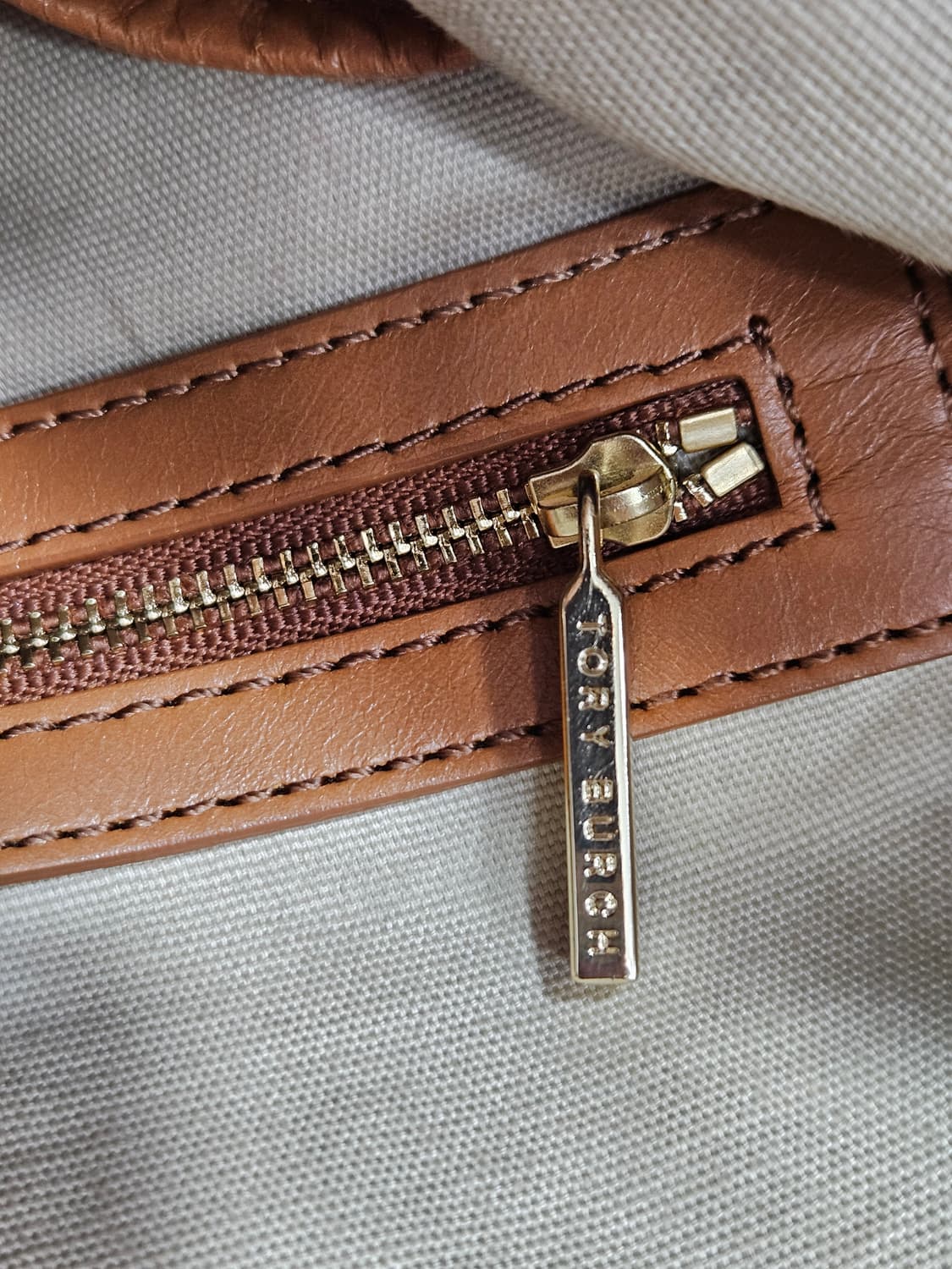 토리버치(Toryburch) 브라운 크로스백  상품이미지5