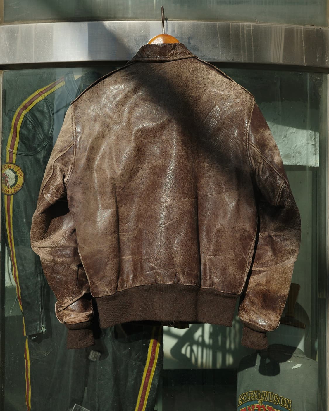 빈티지 디스트레스드 하드 파티나 a-2 레더 자켓 상품이미지5