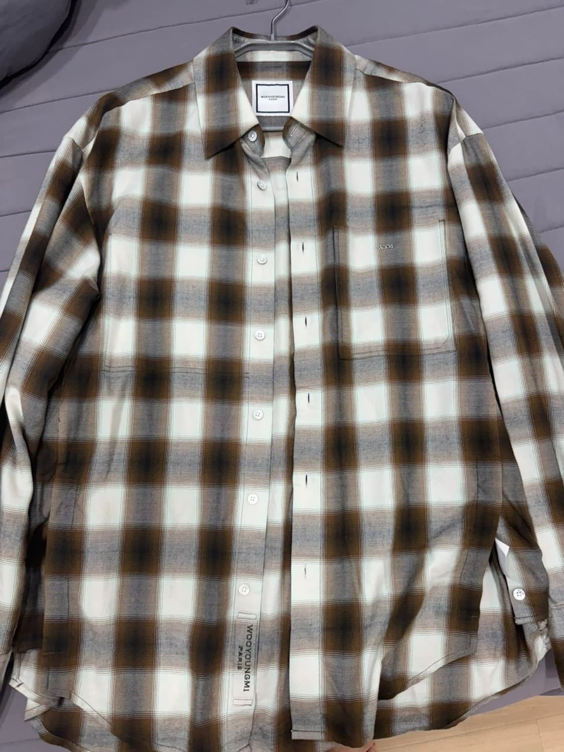 우영미 백로고 체크 셔츠 상품이미지1