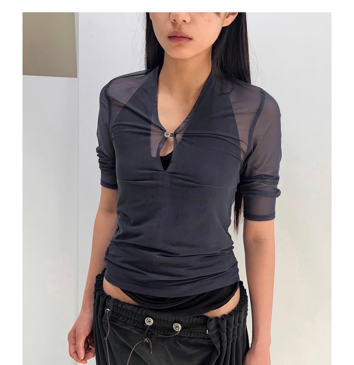 [가격고정]울리카상투스 NAPE MESH TOP (MIDNIGHT) S 상품이미지2