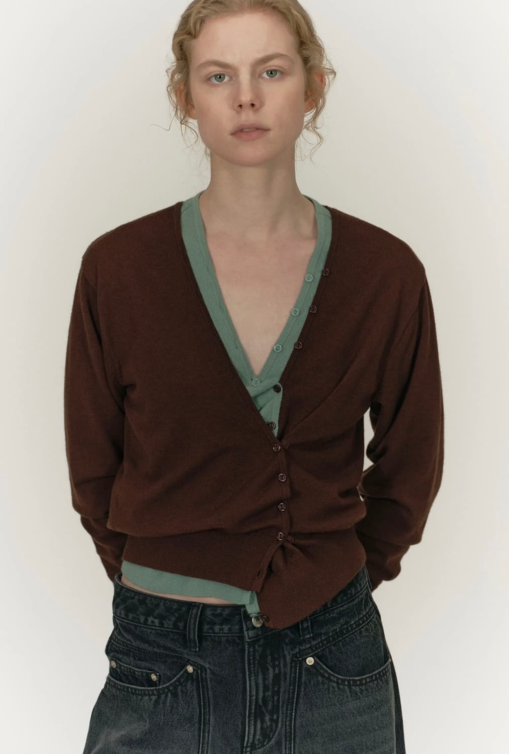 새상품) 솔티페블 투웨이 버튼 가디건 상품이미지1