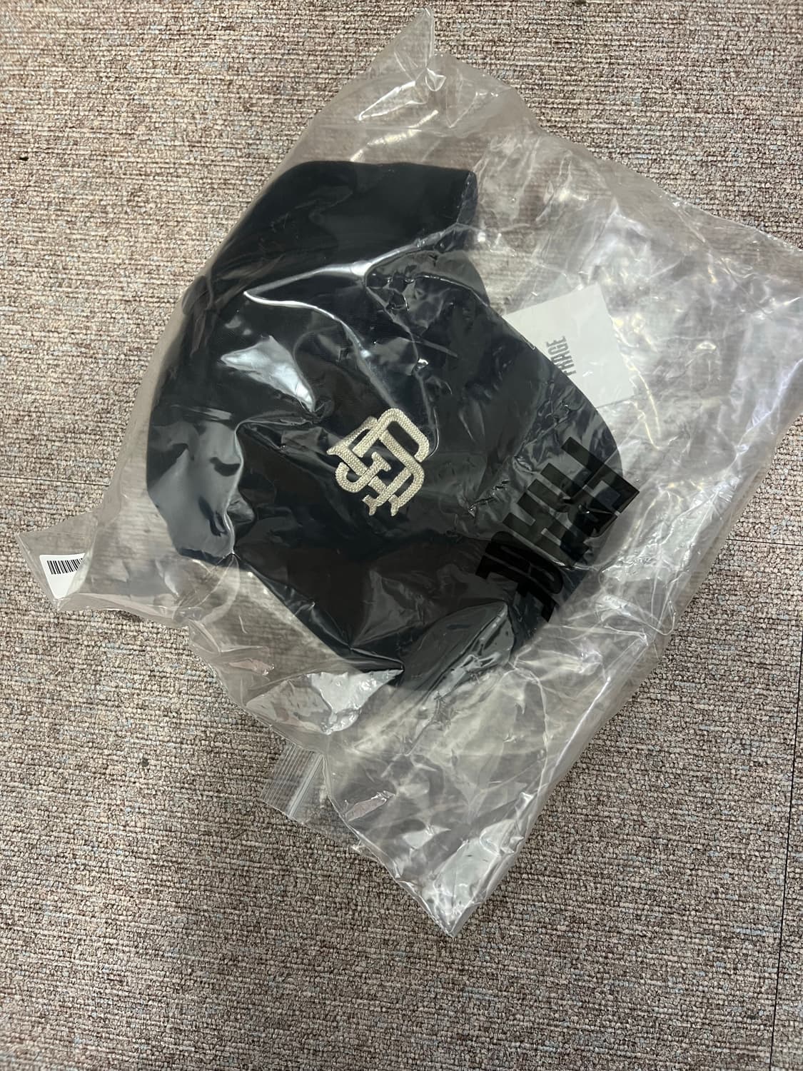 [새상품] FRAGE 시네도키 블랙 캡 모자 상품이미지4