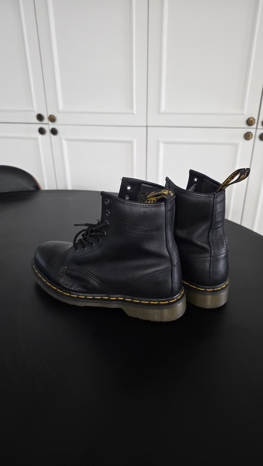 닥터마틴 1460 블랙 8홀 워커 UK41 상품이미지2