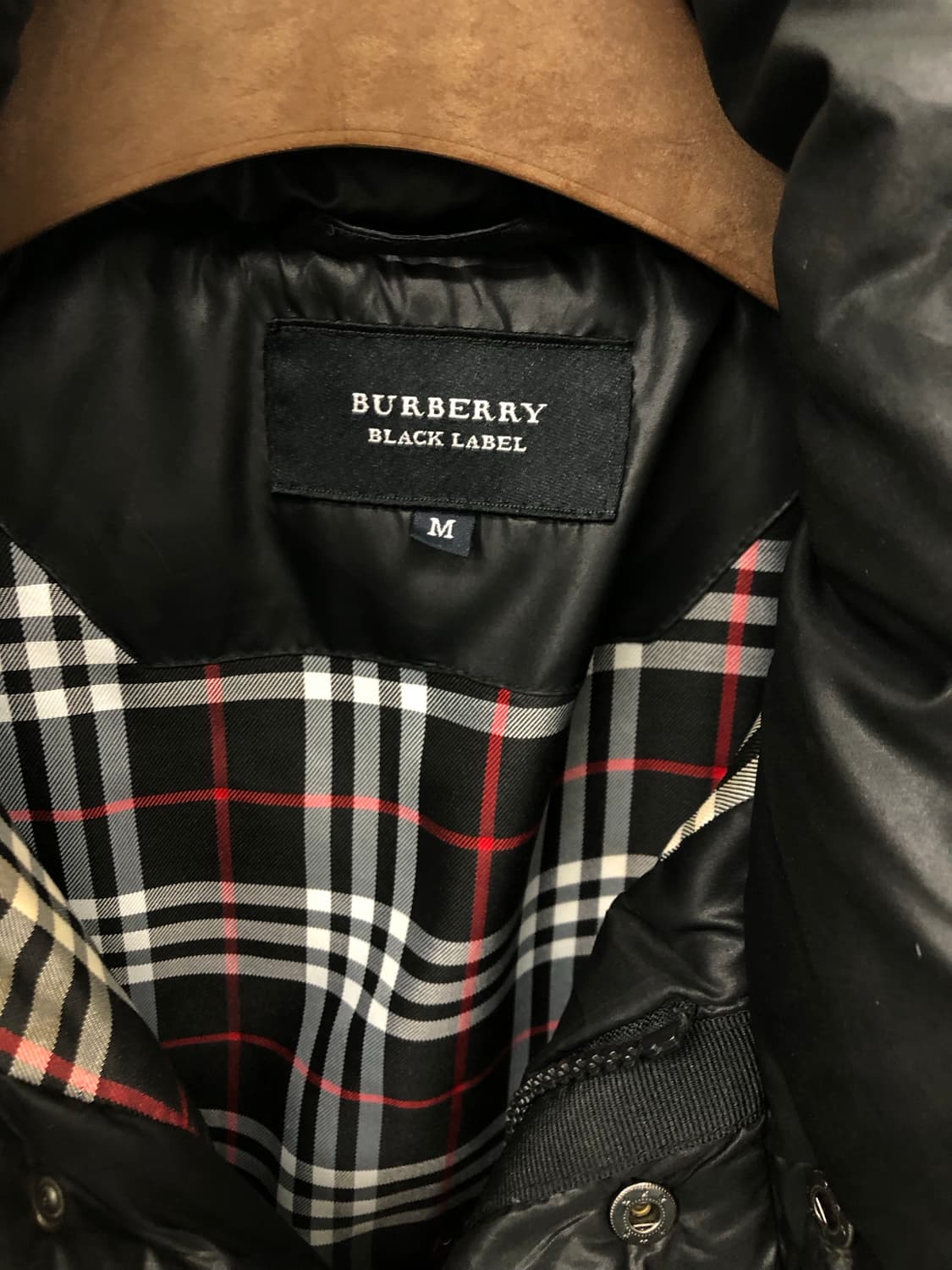 버버리 블랙라벨 다운 자켓 상품이미지3
