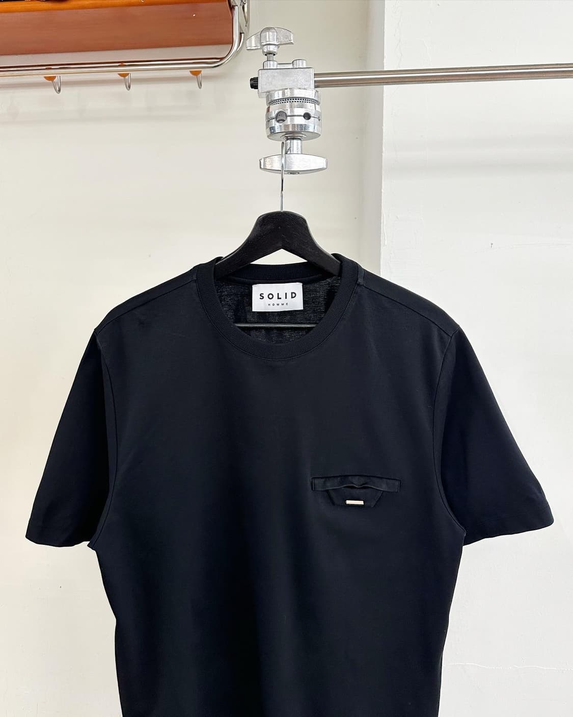 솔리드옴므 블랙 포켓 코튼 하프티  상품이미지2