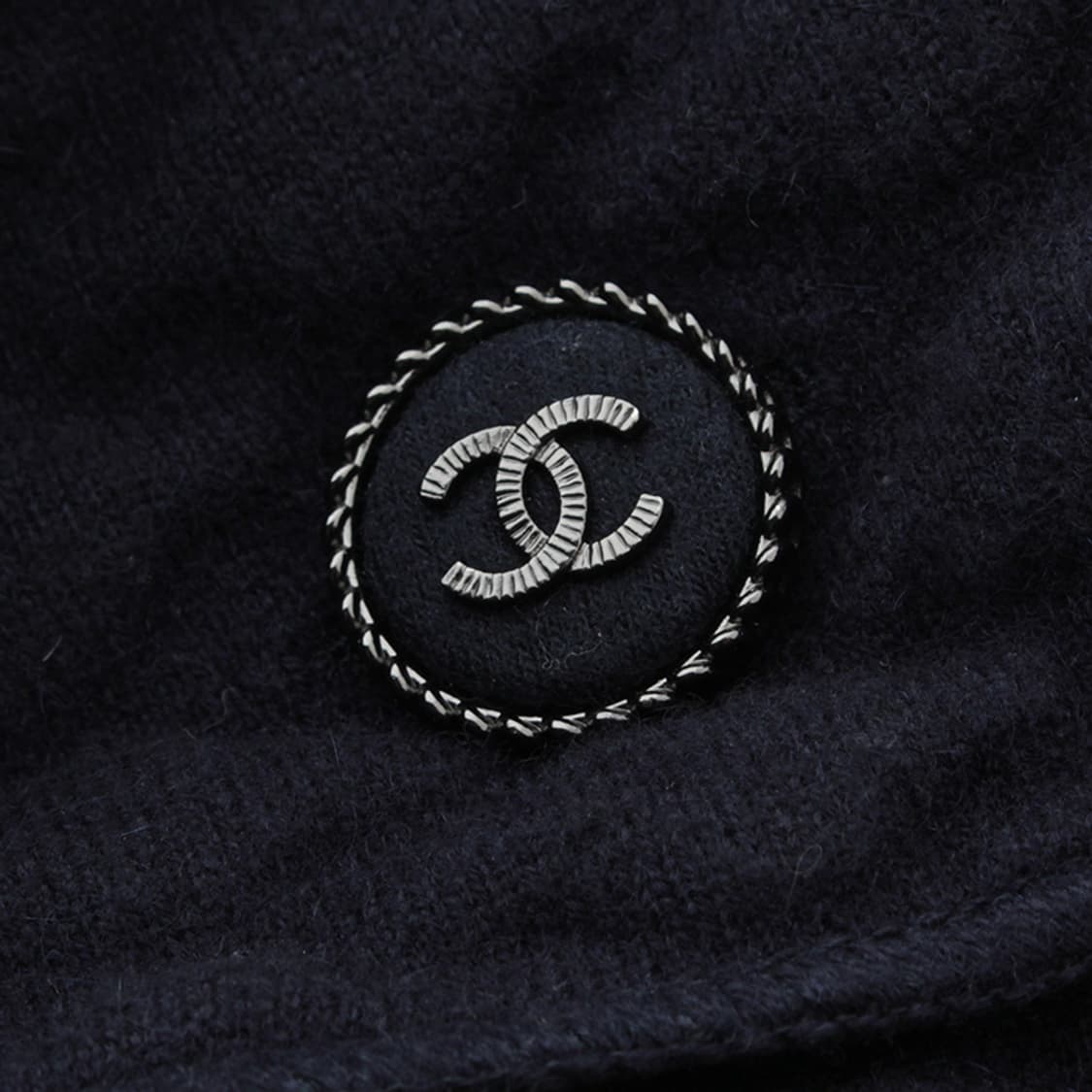 샤넬 미드나잇블루 캐시미어 혼방 니트 상의 66 상품이미지4