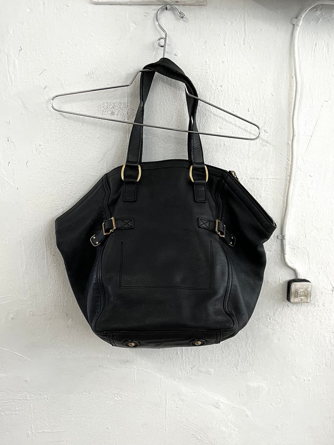 생로랑 레더 다운타운백 상품이미지10