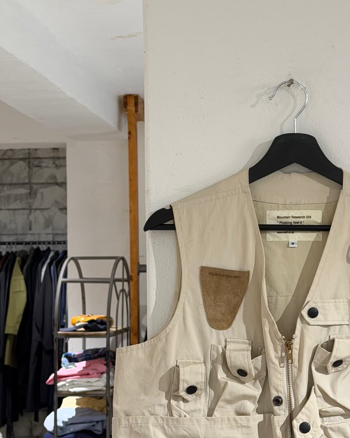 마운틴 리서치 라이트베이지 멀티포켓 피싱 베스트 상품이미지2