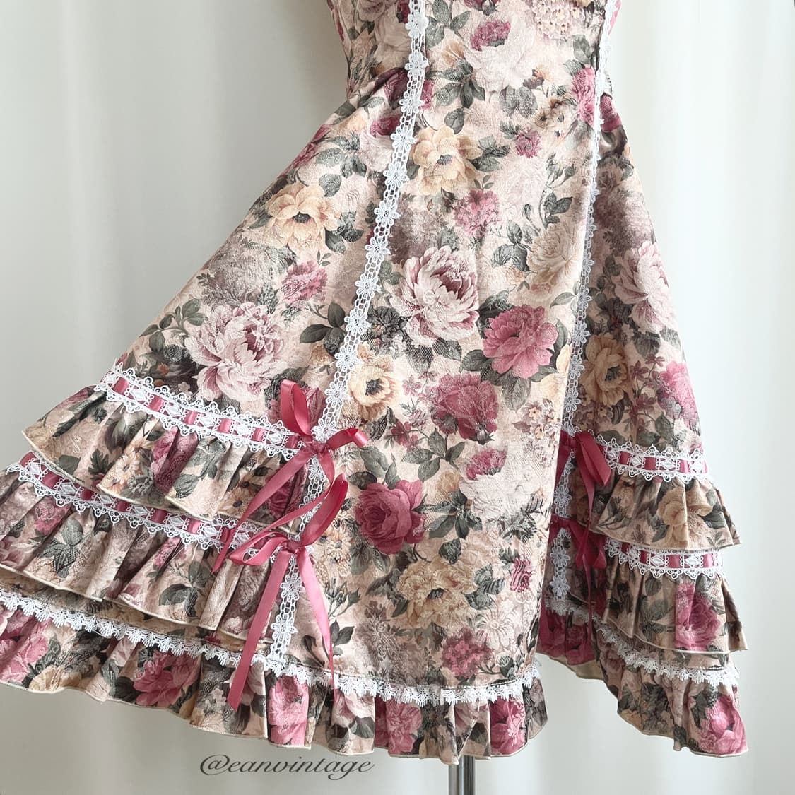 Bodyline red flower ribbon one-piece 상품이미지3