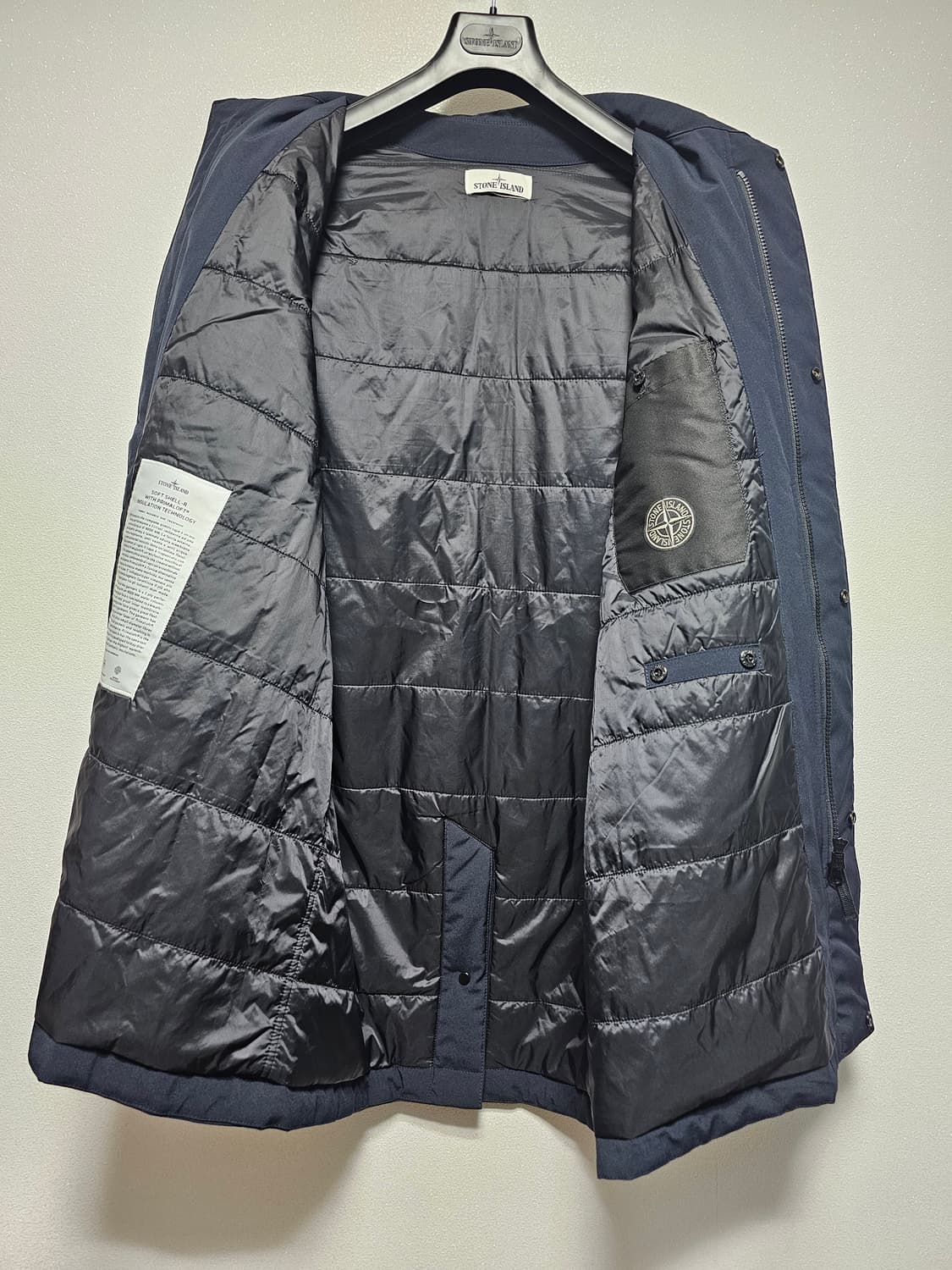 스톤아일랜드 소프트쉘 프리마로프트 코트 상품이미지4