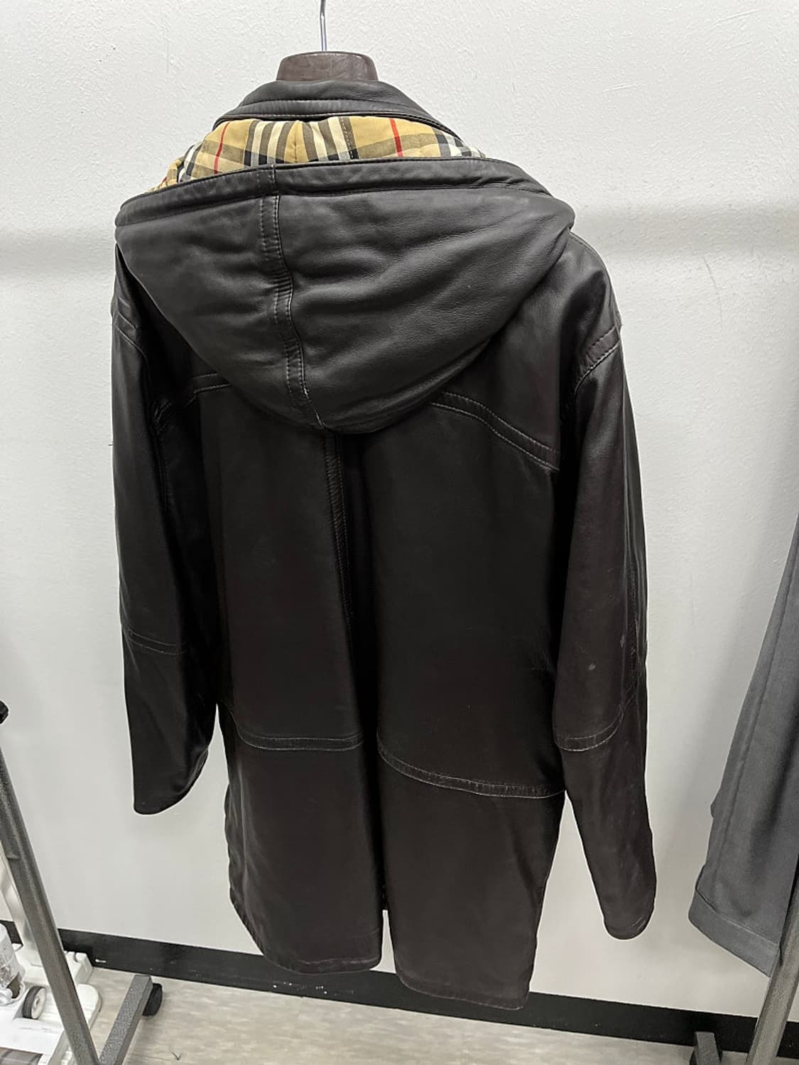 105) 버버리 후드 가죽자켓  상품이미지6