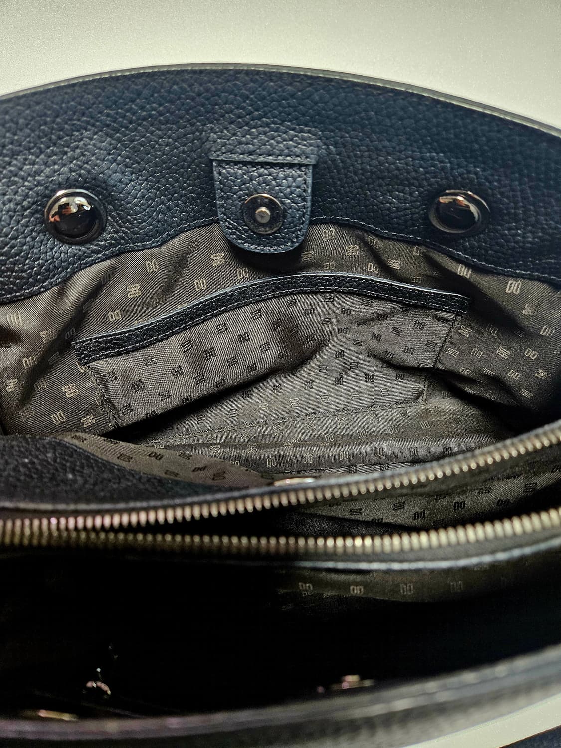 닥스 DAKS 가죽 핸드백 (블랙/파이톤 배색) 상품이미지8