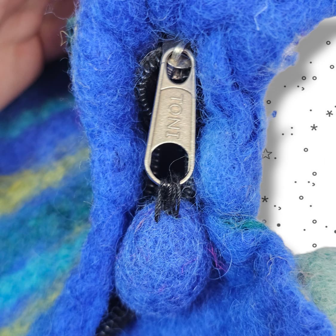 VTG 폼폼 펠트 크로스백 가방 상품이미지8