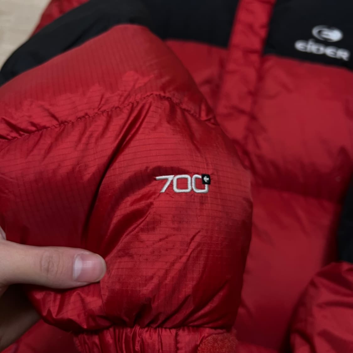 아이더 윈드스토퍼 구스다운 700 투톤 배색 패딩 [레드] L/100 상품이미지5