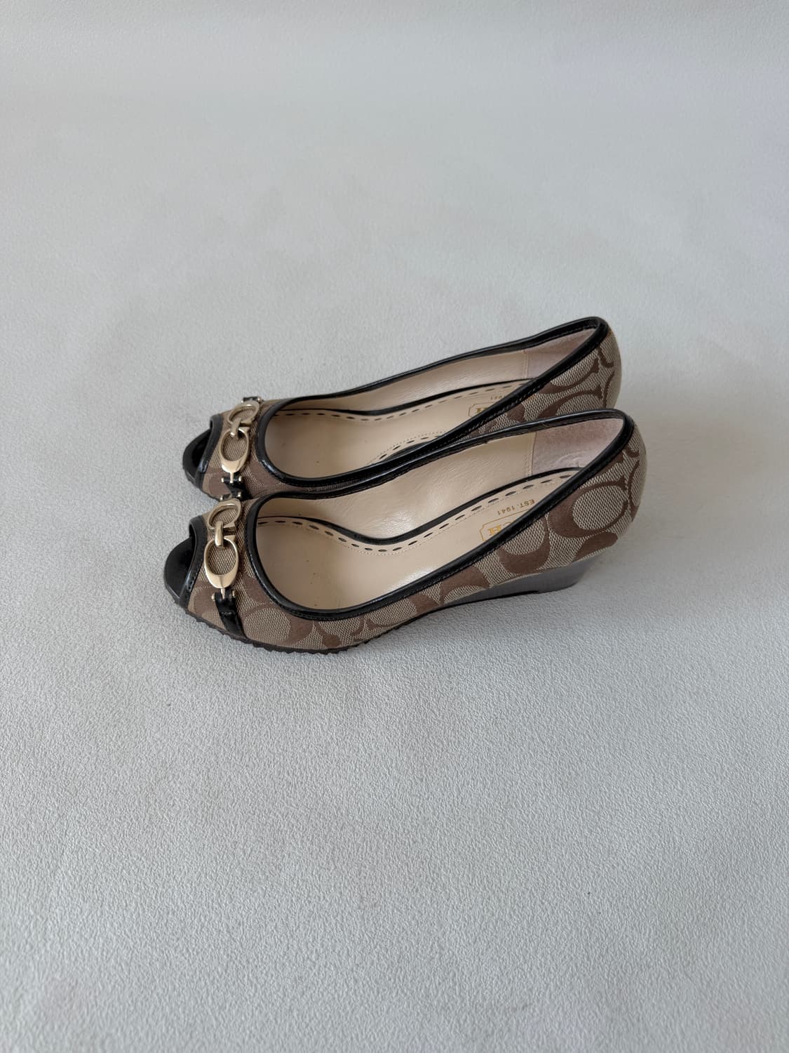 [6B]코치(COACH) 모노그램 웨지힐 상품이미지3