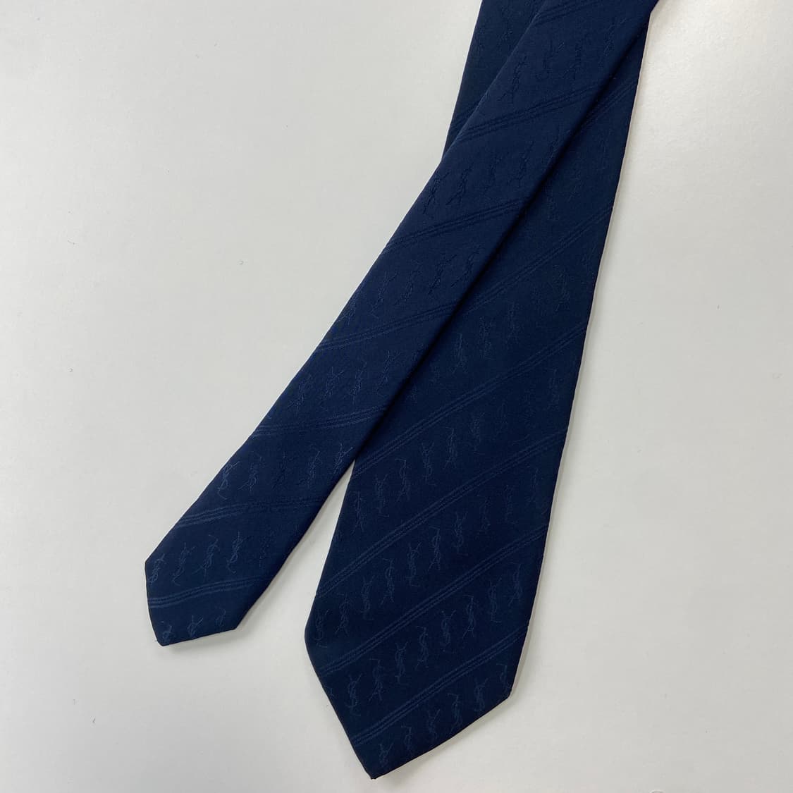 입생로랑(YSL) 모노그램 명품 정품 넥타이 7.8cm 상품이미지2