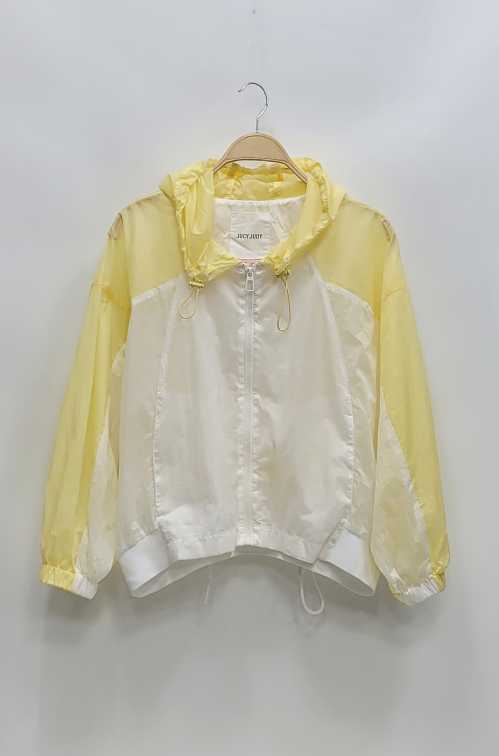 JUCY JUDY 21SS  쥬시쥬디 시스루 후드 바람막이 / 여 85  상품이미지1