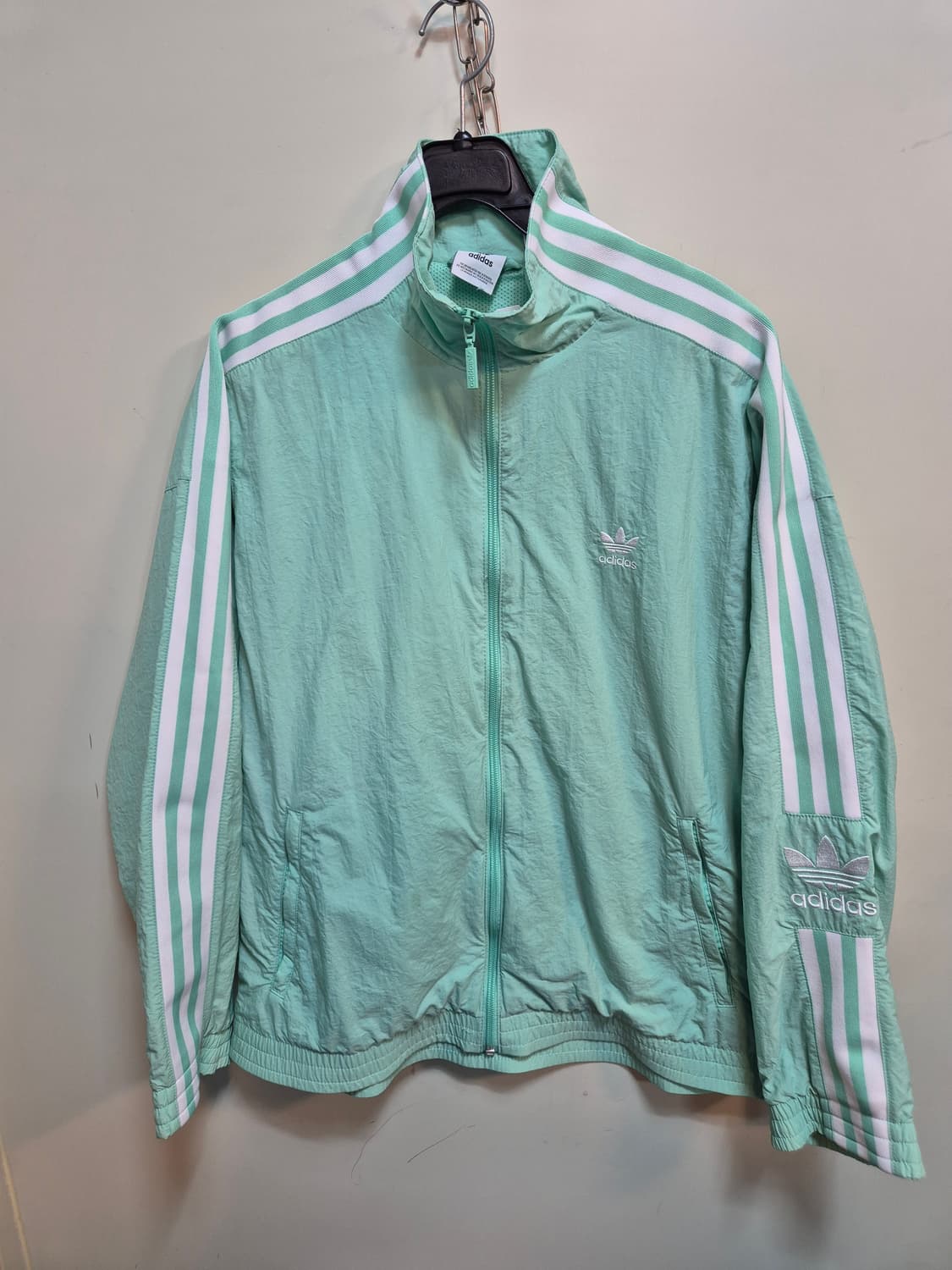 아디다스 민트 바람막이 상품이미지1
