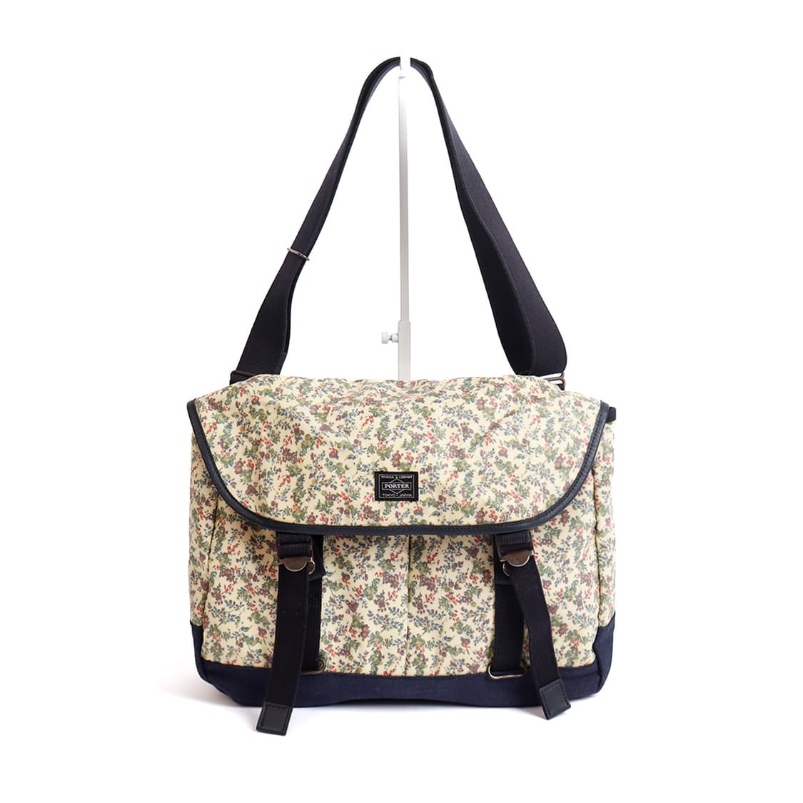 [PORTER x BEAMS x LIBERTY] 플로럴 패턴 메신저백 상품이미지2