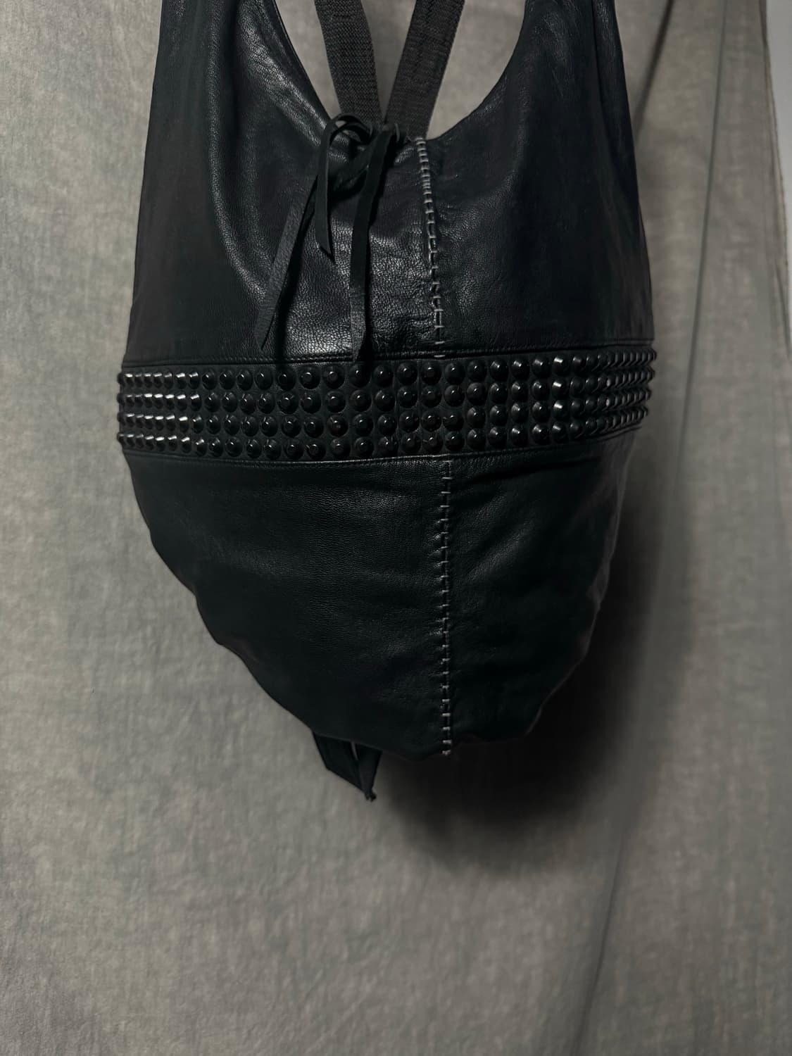 KMRii Studded Leather Backpack/Crossback 상품이미지3