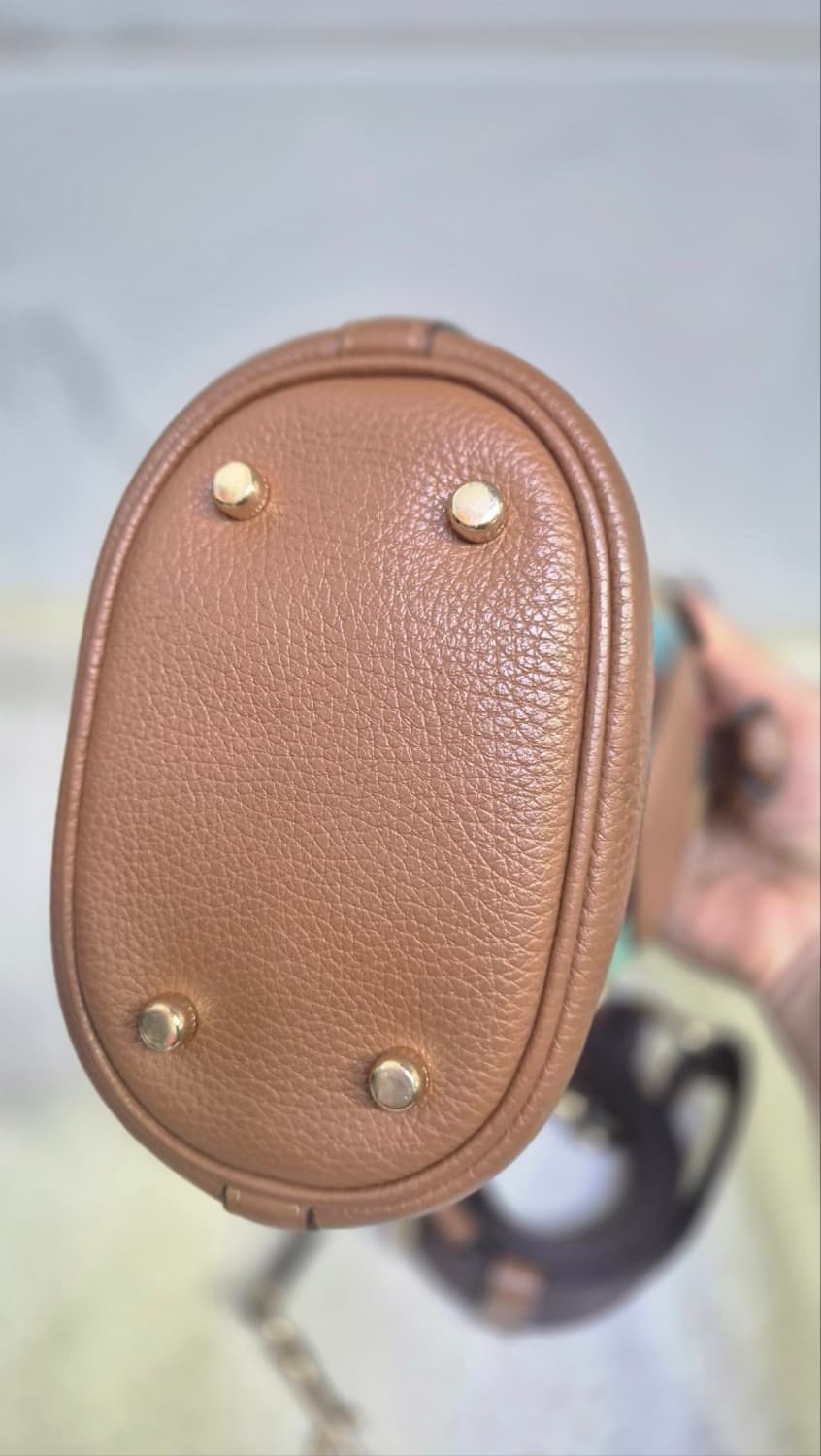 코치 시그니처 미니 버킷백  상품이미지5