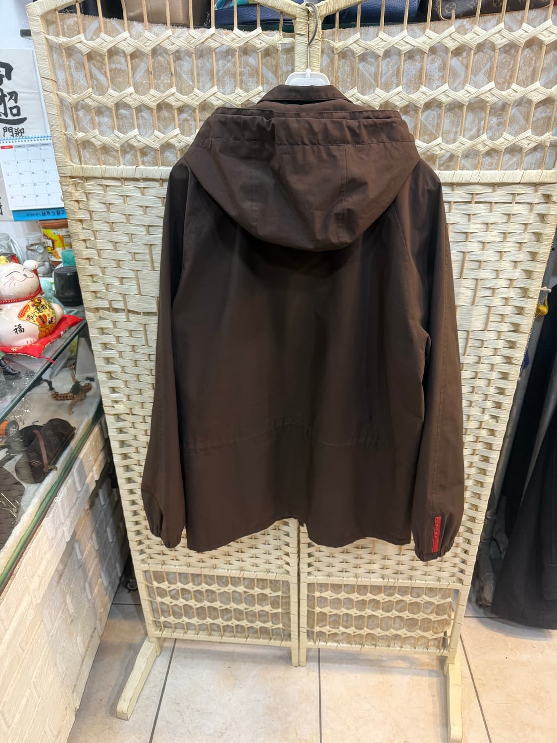 48/100 정품 프라다 고어텍스 후드자켓 팝니다 상품이미지8