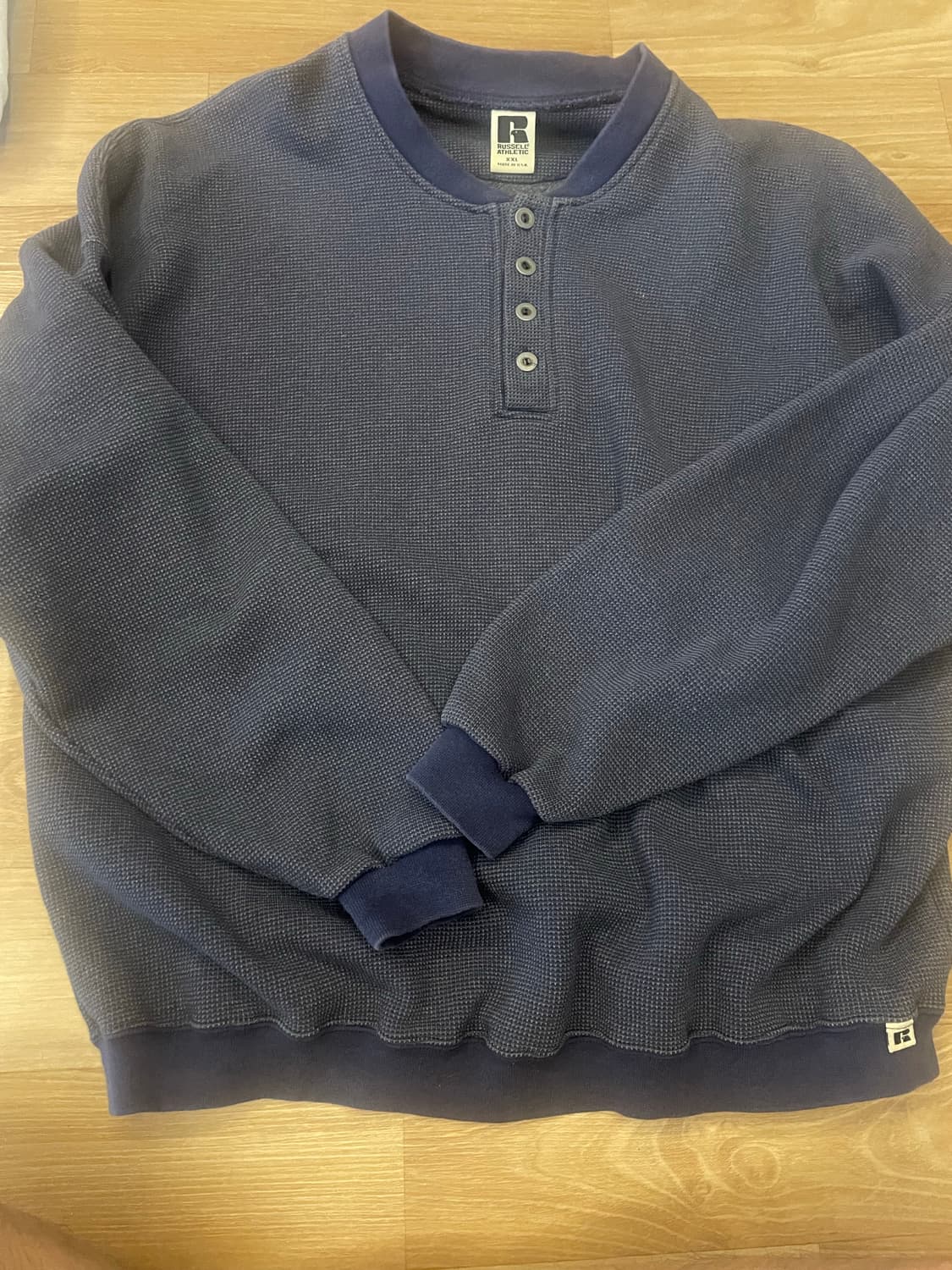 레셀 애슬레틱 헨리넥 맨투맨 상품이미지1