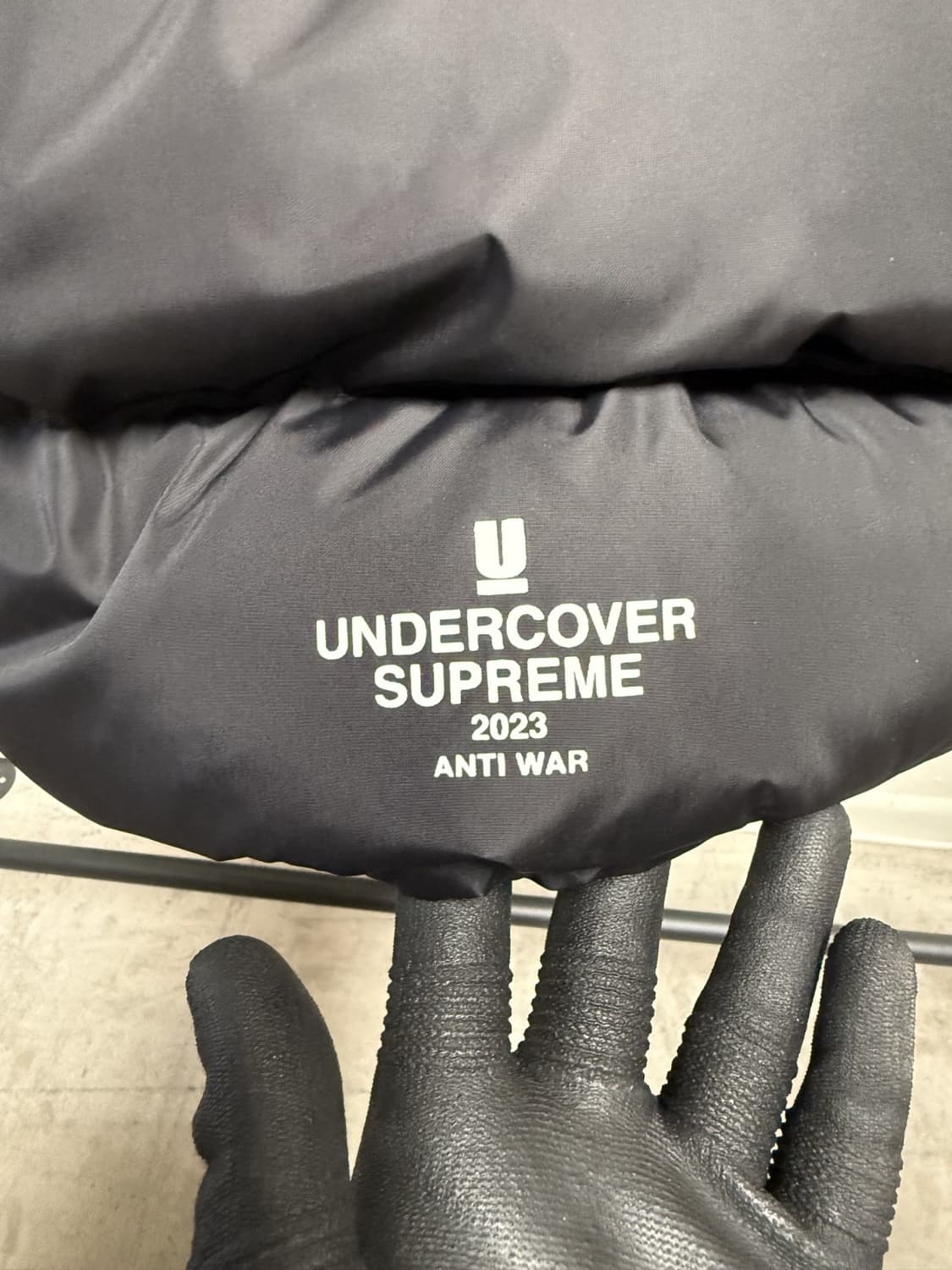 (공홈구매) 슈프림 x 언더커버 스터드 패딩 자켓 블랙 상품이미지8