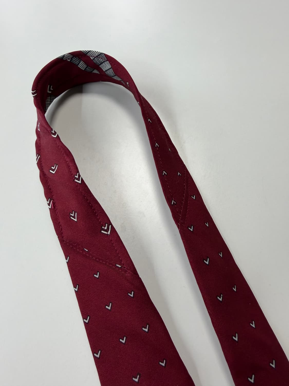 루이페로 (Louis Feraud) 실크 넥타이 8.5cm 상품이미지7
