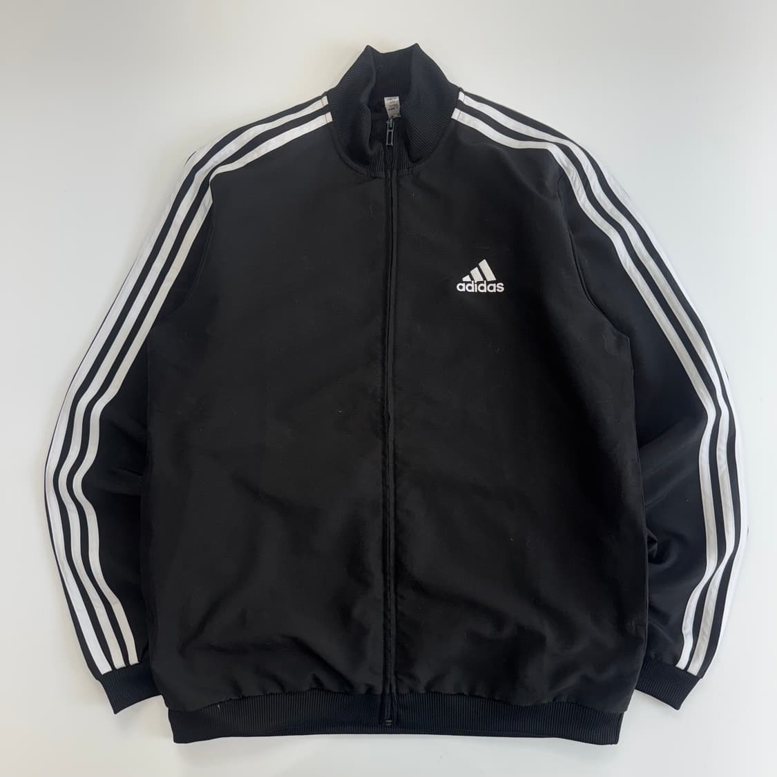 Adidas 아디다스 삼각로고 블랙 바람막이 상품이미지3