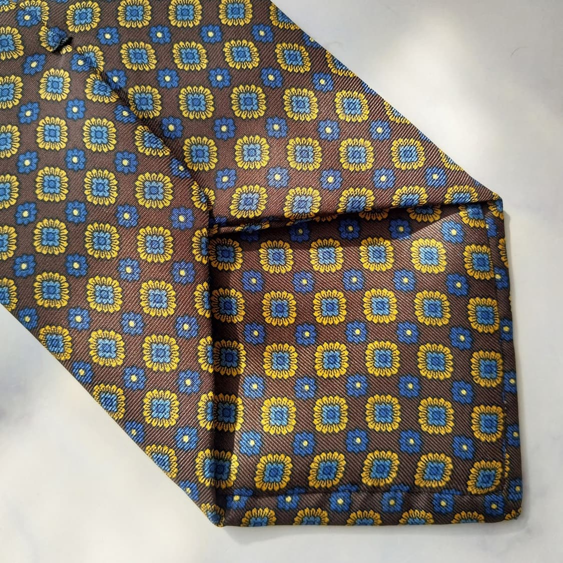 앤드류스타이 실크 브라운 패턴 넥타이 9.9cm A+등급 K2208
 상품이미지7