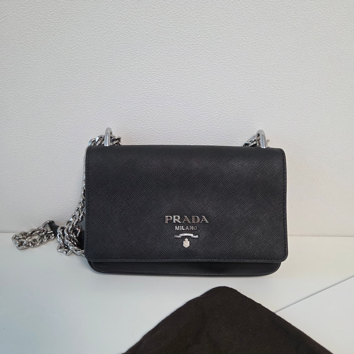 PRADA 프라다 정품 사피아노 카프스킨 은장 체인백 숄더백 크로스백 상품이미지4