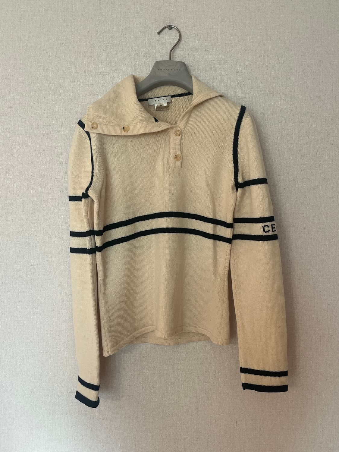 셀린느 카라 니트 상품이미지1