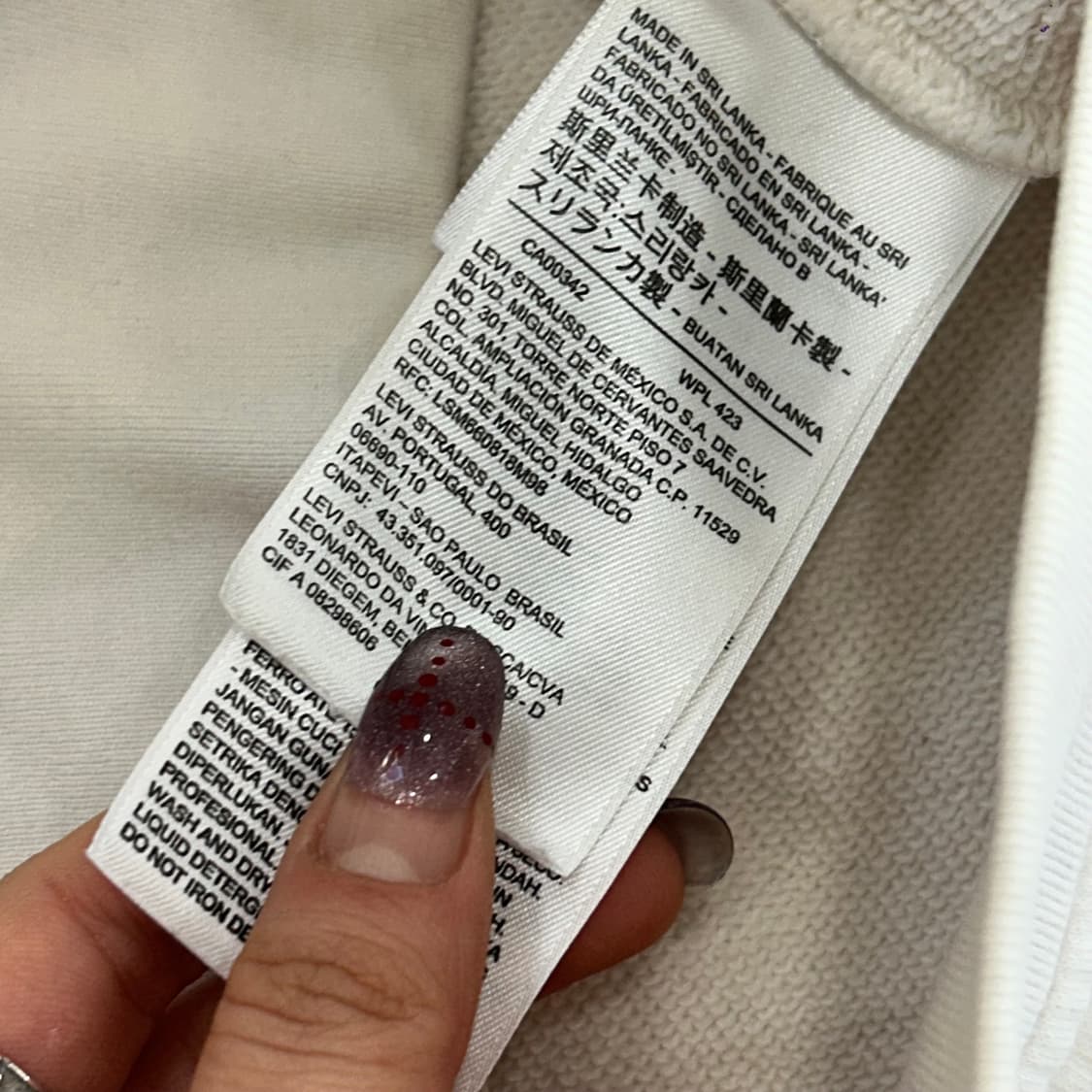 Levis 리바이스 블랙 로고 화이트 후드티 상품이미지6