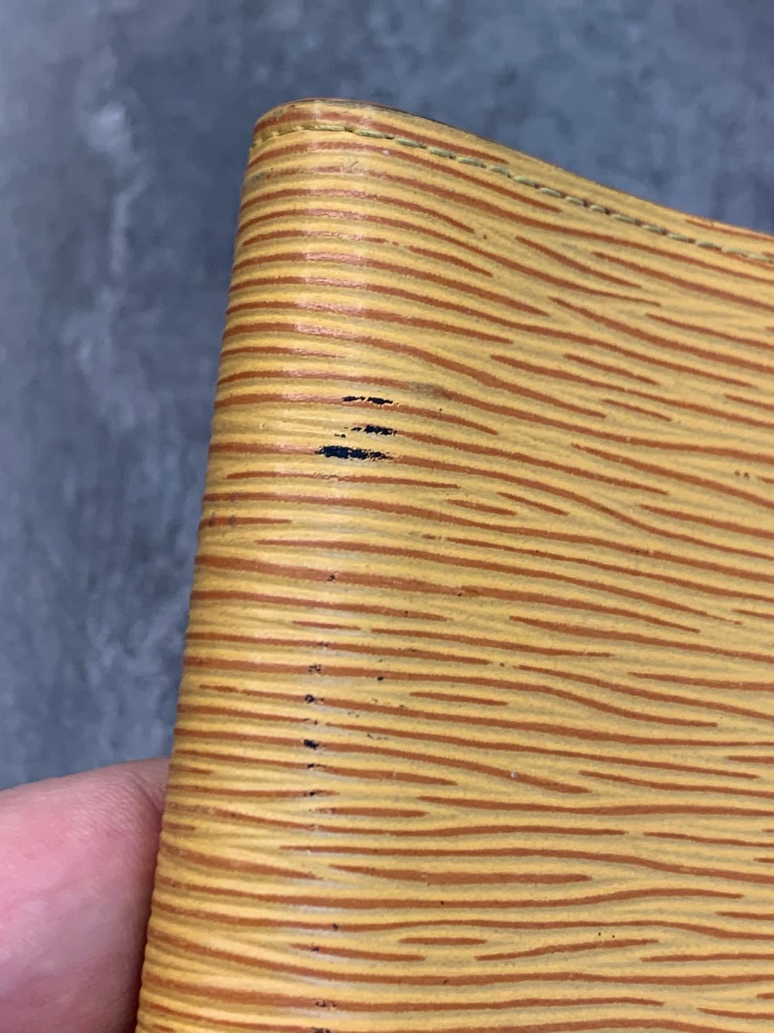 LOUIS VUITTON 루이비통 에삐 아젠다 다이어리 상품이미지5