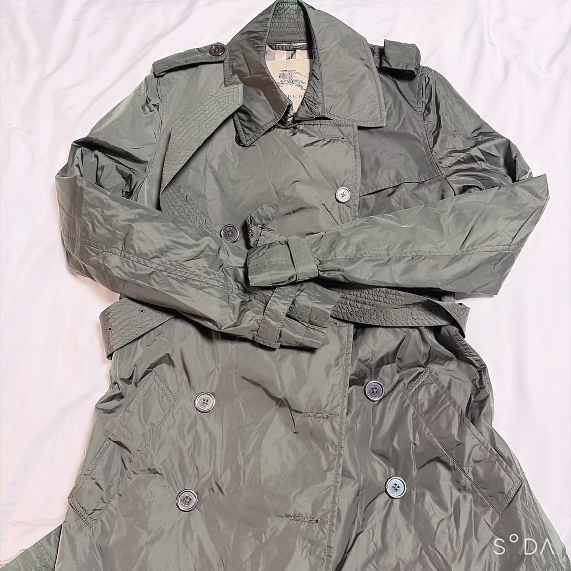 버버리 나일론 트렌치 더블 코트 카키 상품이미지1