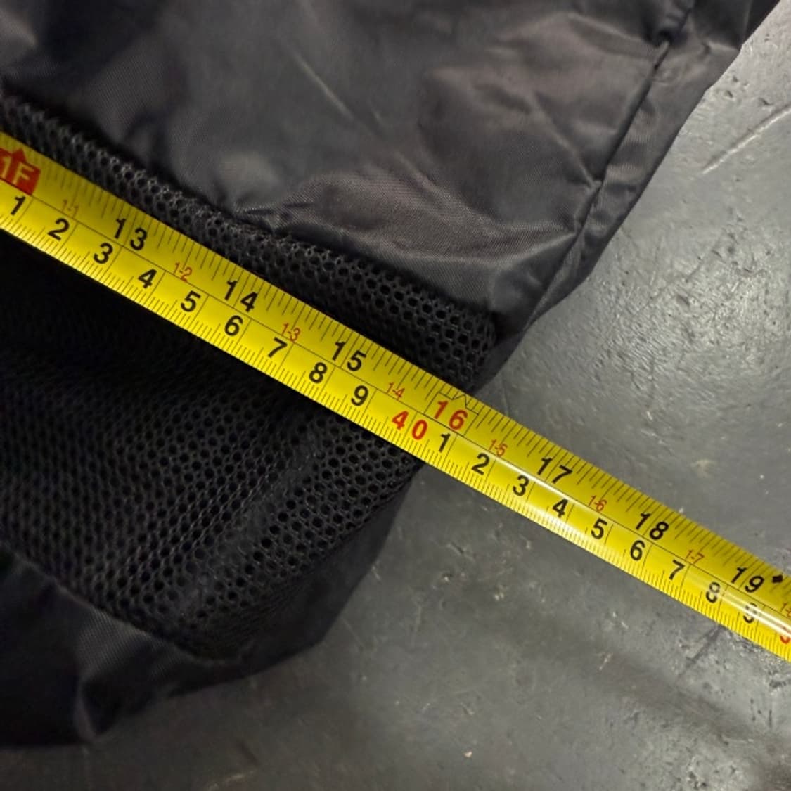 살로몬 크로스백 상품이미지6