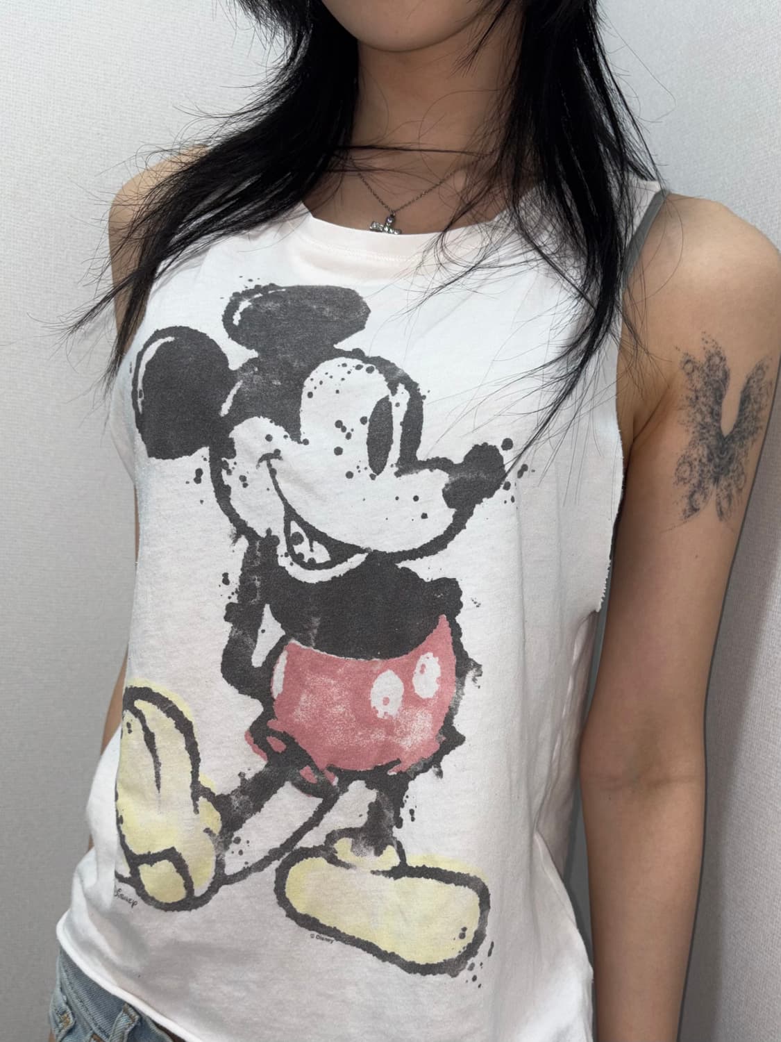 Hollister Sunfaded Mickey Cutoff Tank 상품이미지1