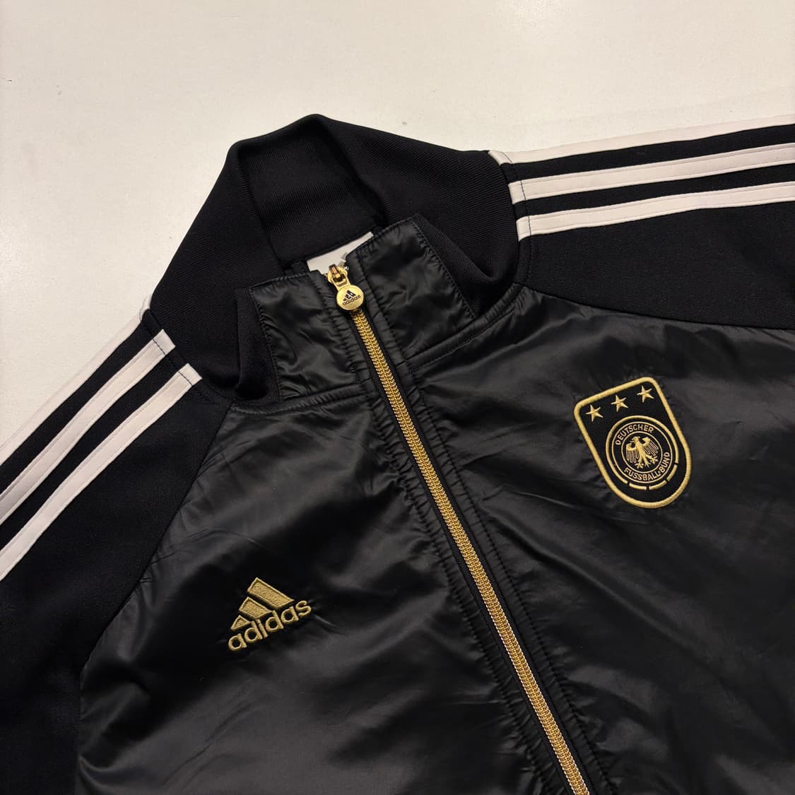 [105] 10s 아디다스 독일 축구 국가대표 트랙탑 블랙 C305 상품이미지3