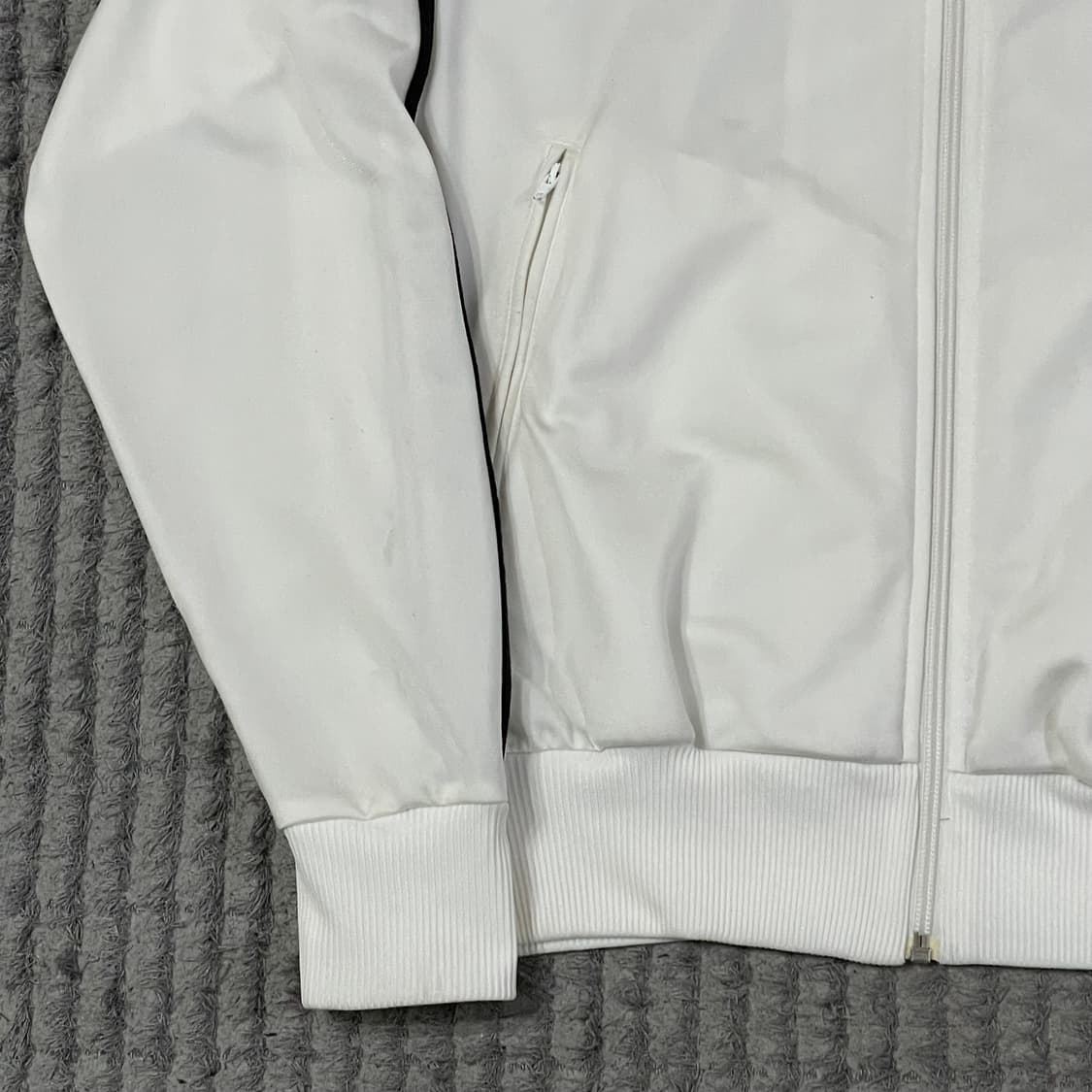 아디다스 화이트 남여공용 트랙탑 상품이미지7