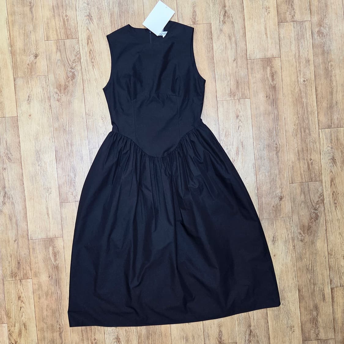 마이스(MAIS) 슬리브리스 벌룬원피스 55 새상품 상품이미지2