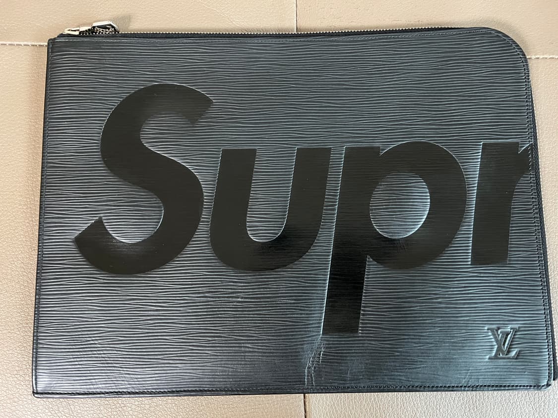 루이비통 슈프림 에피 포쉐트주르GM 클러치 블랙 상품이미지3