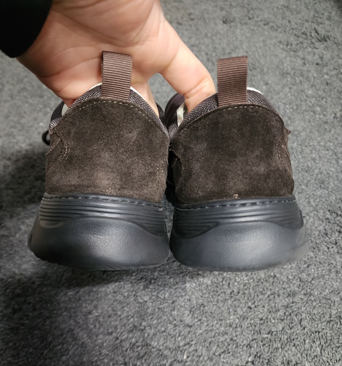 바토즈  브라운260 
상태최상
박스포함

 상품이미지7