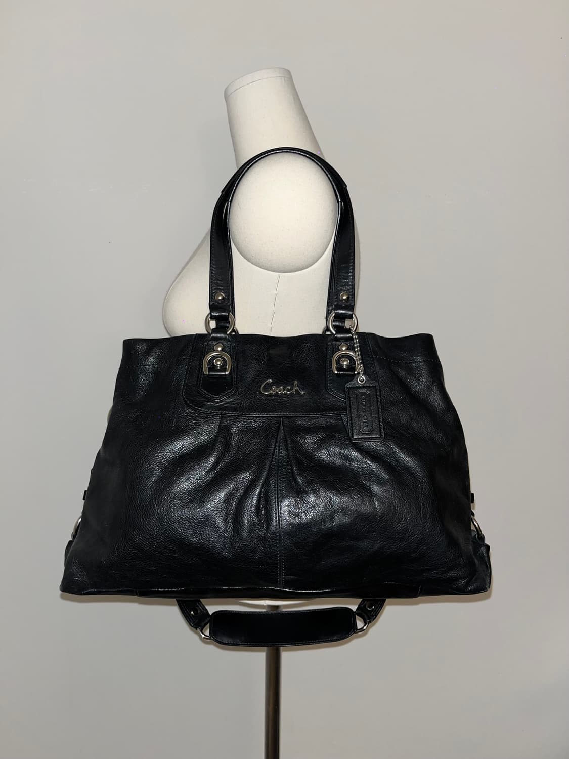 📦 Coach big black Shoulder Bag 상품이미지1