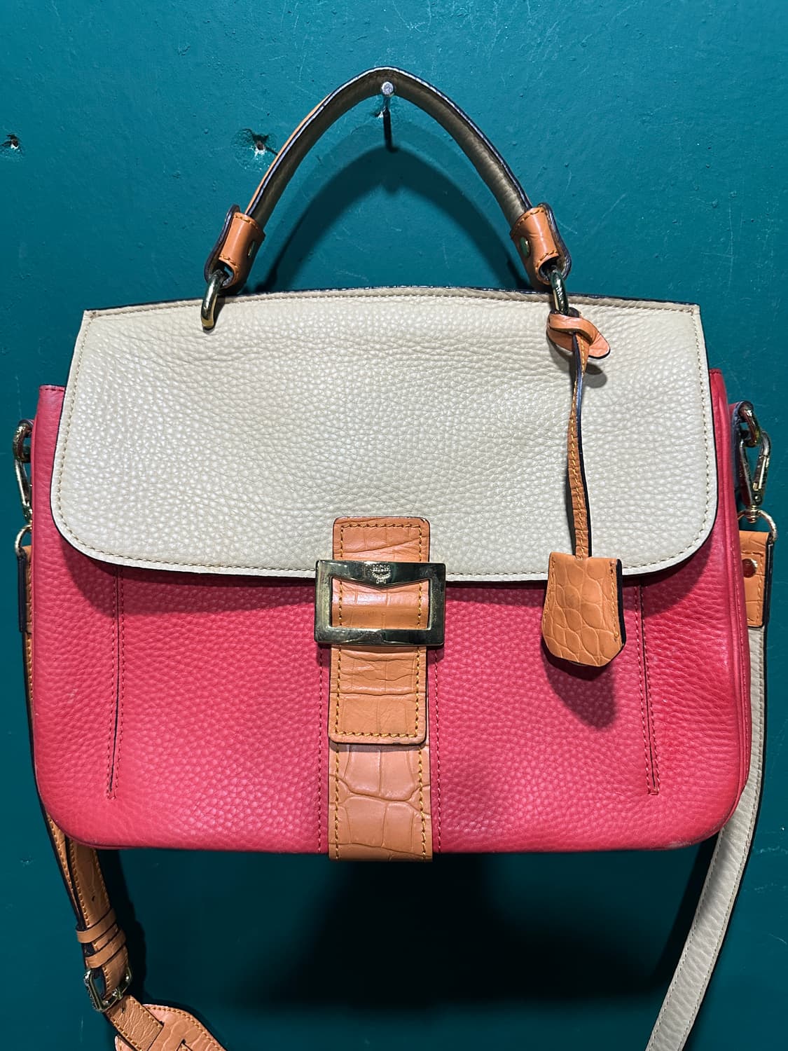 mcm 가죽 크로스백 상품이미지2