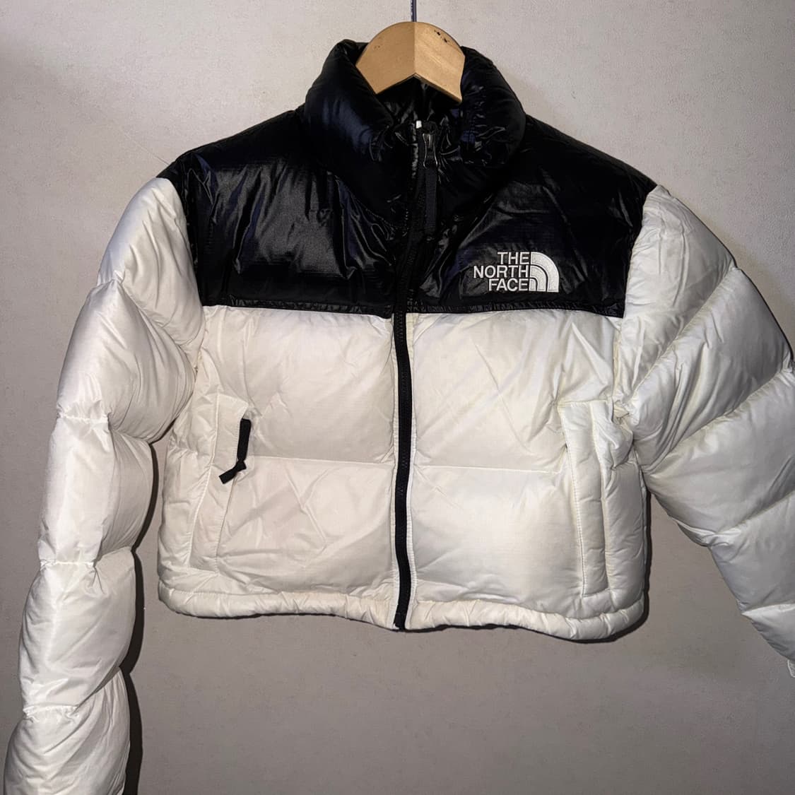 노스페이스 여성 눕시 숏 자켓 화이트 NJ1DP96B (90) 상품이미지5