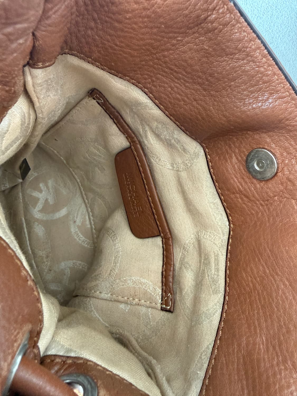 마이클코어스(MICHAEL KORS) 레더 크로스백 상품이미지4