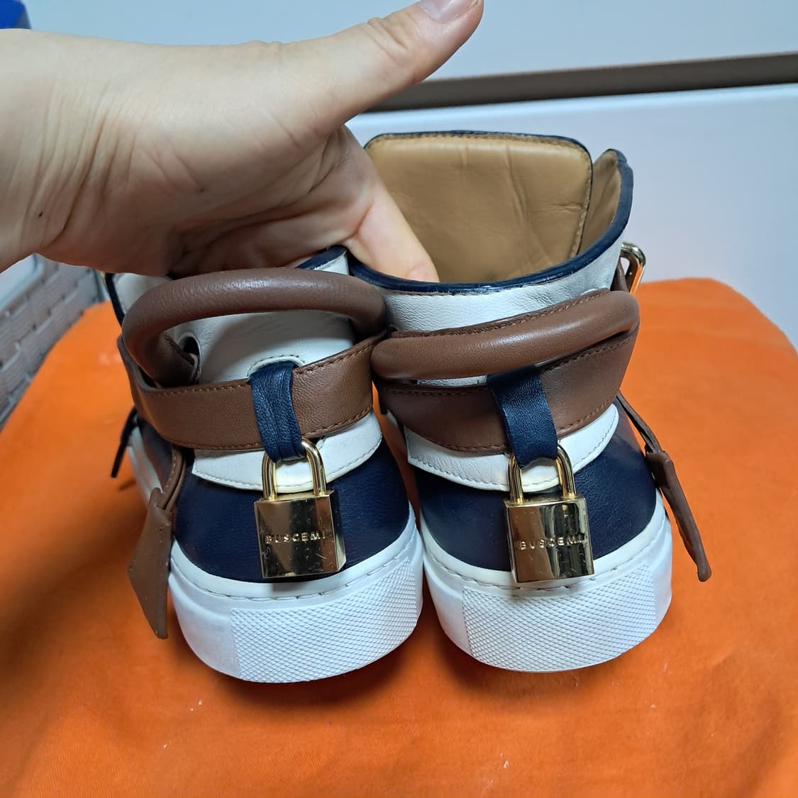 부세미 BUSCEMI 하이탑 스니커즈 42 상품이미지5