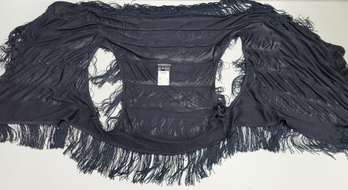 앤 드뮐미스터 실크 베스트 숄 / 여 36 (82-94-160) 블랙
 상품이미지4