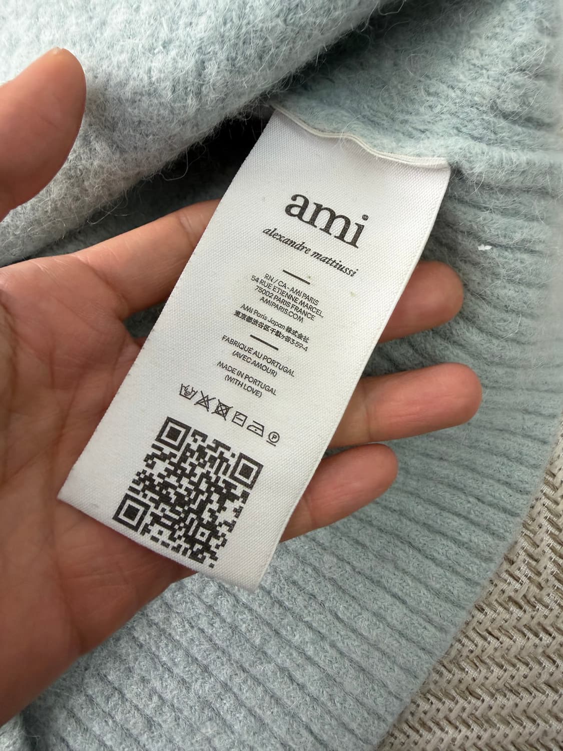 정품) AMI 아미 여성 24ss 오버핏 하트 로고 니트 S 상품이미지7